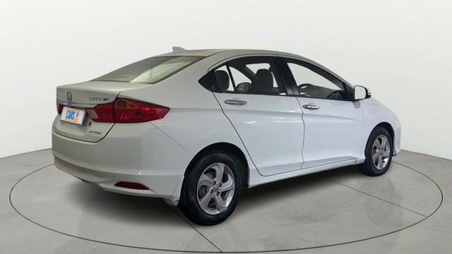 Second-hand 2016 Honda City i VTEC V for sale in Noida-13