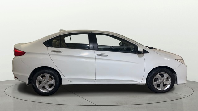 Second-hand 2016 Honda City i VTEC V for sale in Noida-12