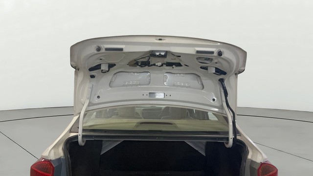 Second-hand 2016 Honda City i VTEC V for sale in Noida-2