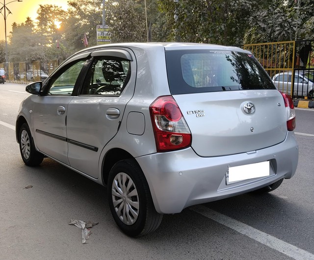 Second-hand 2014 Toyota Etios Liva G for sale in Gurgaon-9