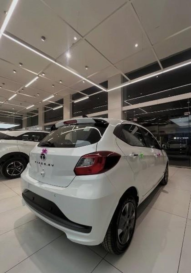 Tata Tiago EV XT LR Second-hand 2025 Tata Tiago EV XT LR for sale in Mandi Gobindgarh-2