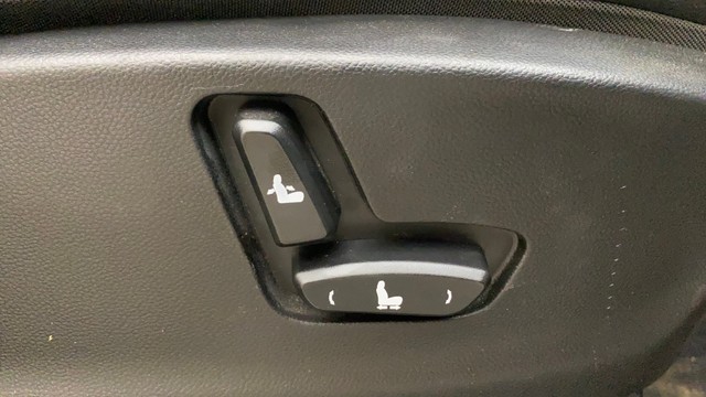 MG Hector Sharp Diesel MT BSIV Second-hand 2019 MG Hector Sharp Diesel MT BSIV for sale in Hyderabad-18