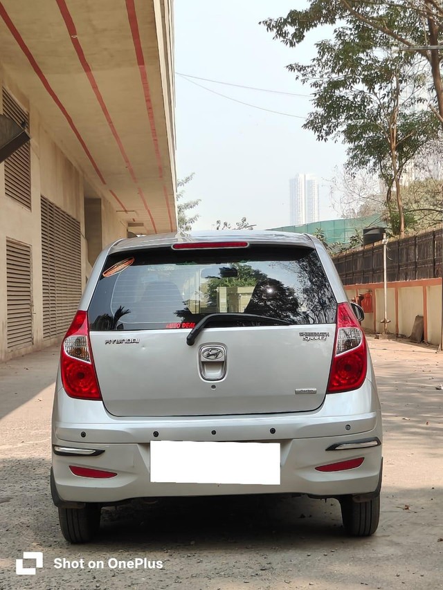 Second-hand 2013 Hyundai i10 Sportz AT for sale in Mumbai-2