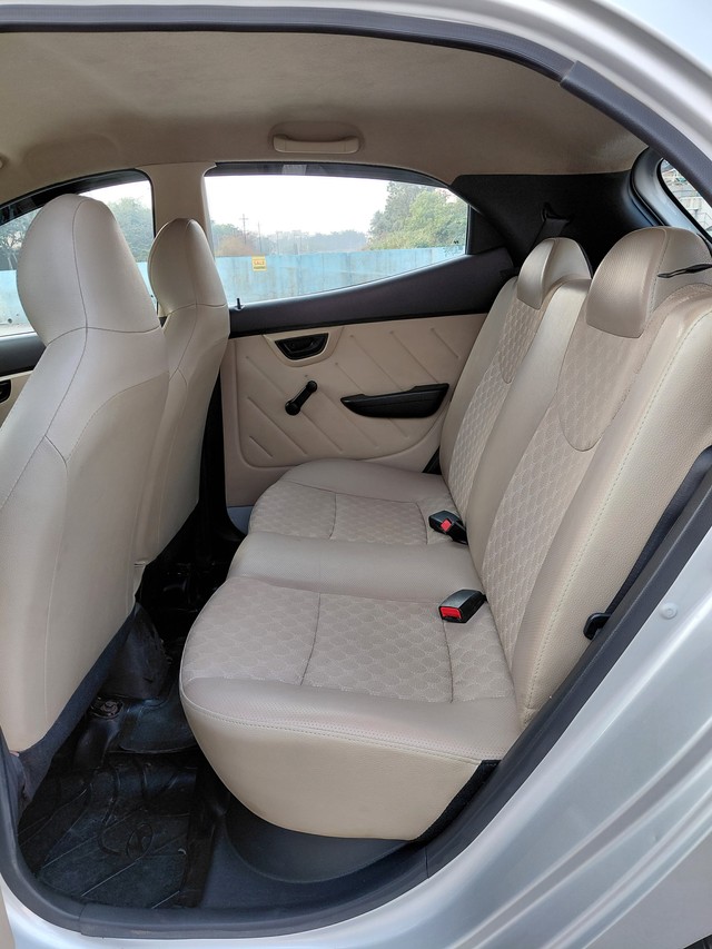 Second-hand 2017 Hyundai EON Magna Plus for sale in Mumbai-15