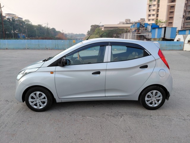 Second-hand 2017 Hyundai EON Magna Plus for sale in Mumbai-4