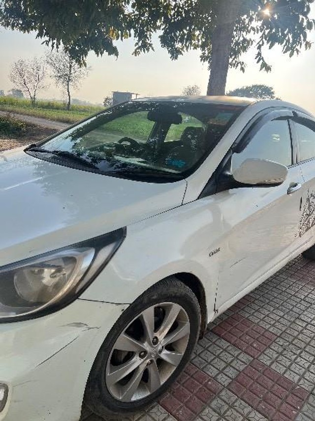 Second-hand 2011 Hyundai Verna 1.6 SX for sale in Amritsar-0