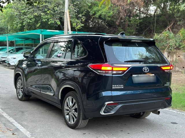 Second-hand 2023 Toyota Innova Hycross ZX(O) Hybrid BSVI for sale in New Delhi-7