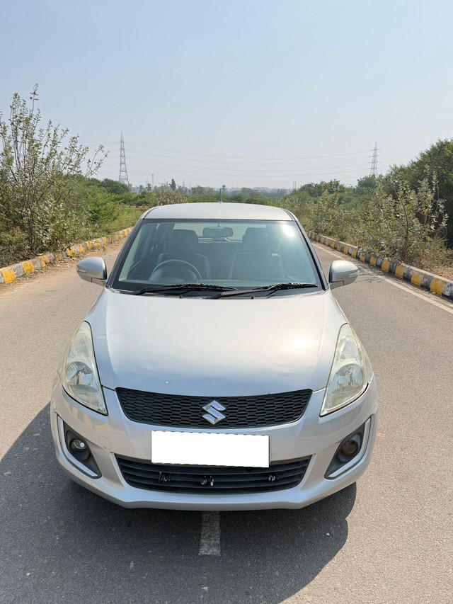 Second-hand 2015 Maruti Swift ZDI BSIV for sale in Hyderabad-4