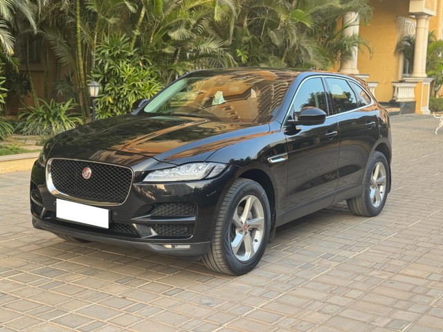 Second-hand 2018 Jaguar F-Pace Prestige 2.0 AWD for sale in Bangalore-4
