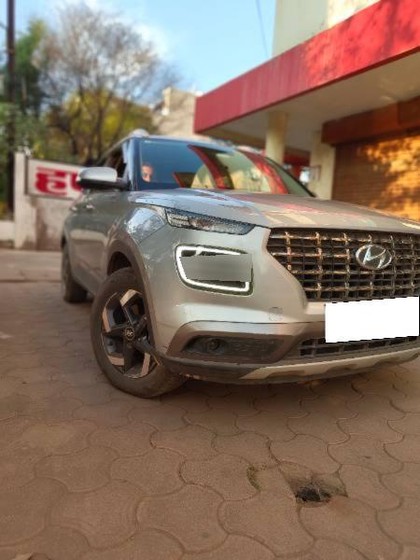 Second-hand 2019 Hyundai Venue SX Opt Turbo BSIV for sale in Raipur