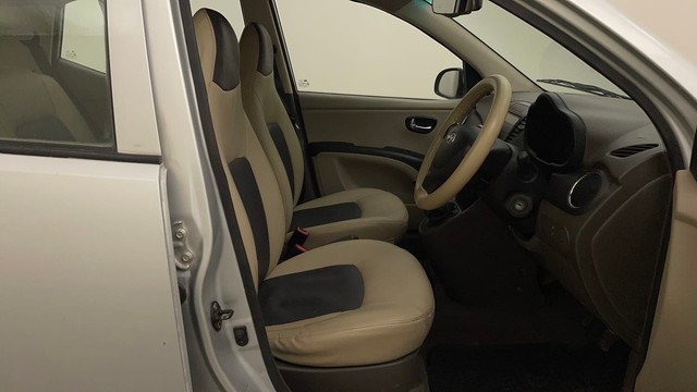 Second-hand 2013 Hyundai i10 Magna 1.2 for sale in Mysore-15