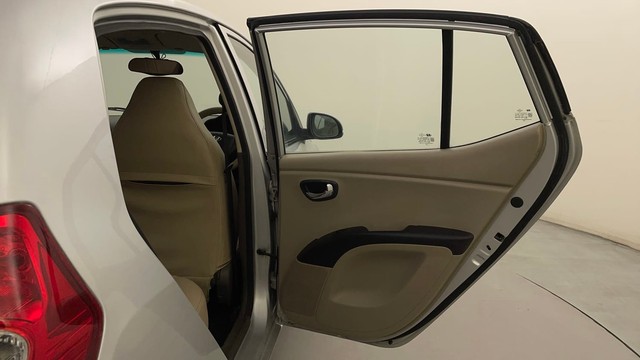 Second-hand 2013 Hyundai i10 Magna 1.2 for sale in Mysore-33
