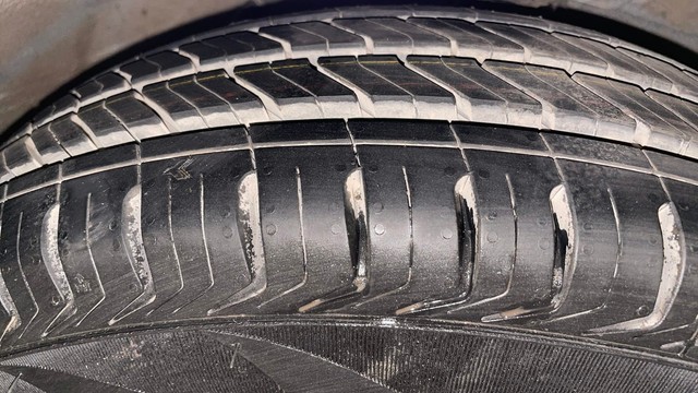 Second-hand 2013 Hyundai i10 Magna 1.2 for sale in Mysore-36