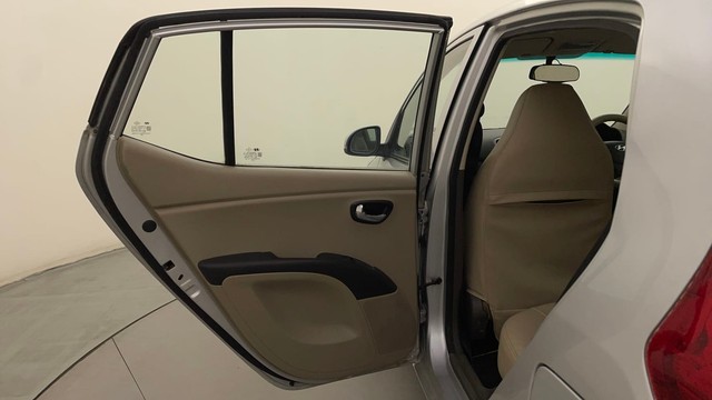 Second-hand 2013 Hyundai i10 Magna 1.2 for sale in Mysore-34