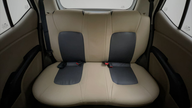 Second-hand 2013 Hyundai i10 Magna 1.2 for sale in Mysore-32