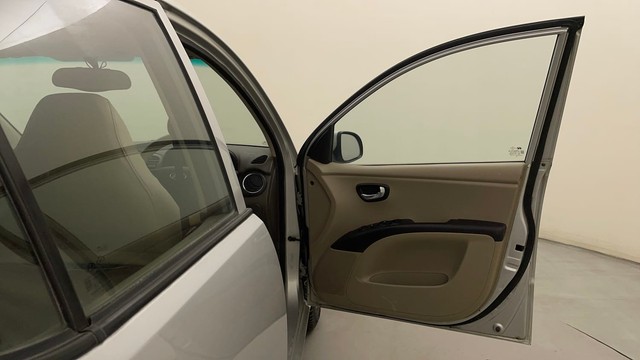 Second-hand 2013 Hyundai i10 Magna 1.2 for sale in Mysore-16