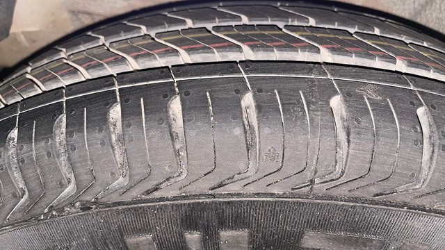 Second-hand 2013 Hyundai i10 Magna 1.2 for sale in Mysore-37