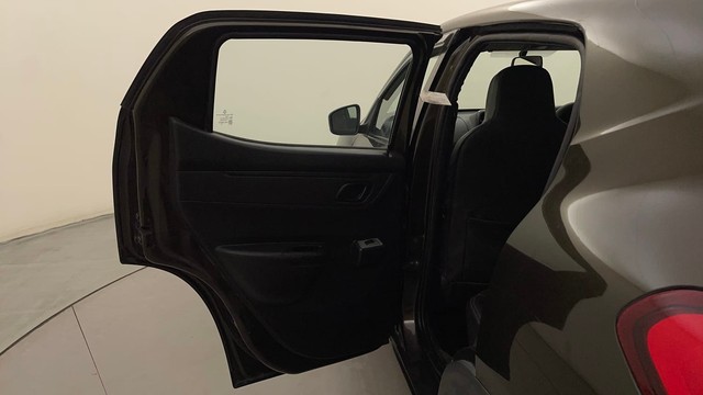 Second-hand 2017 Renault KWID 1.0 RXT AMT for sale in Bangalore-37