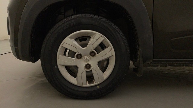 Second-hand 2017 Renault KWID 1.0 RXT AMT for sale in Bangalore-20