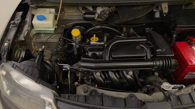 Second-hand 2017 Renault KWID 1.0 RXT AMT for sale in Bangalore-30