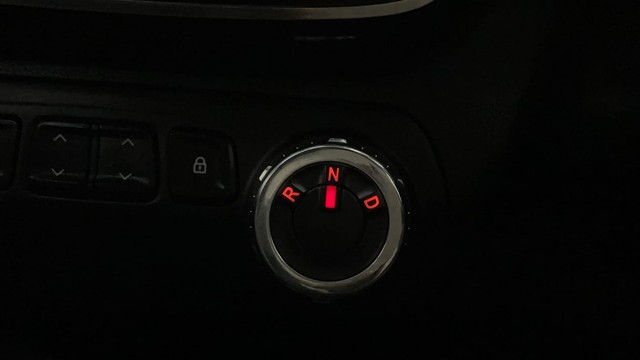 Second-hand 2017 Renault KWID 1.0 RXT AMT for sale in Bangalore-12