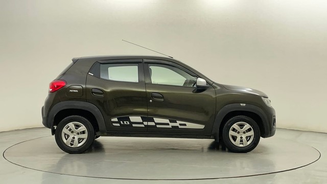 Second-hand 2017 Renault KWID 1.0 RXT AMT for sale in Bangalore-2