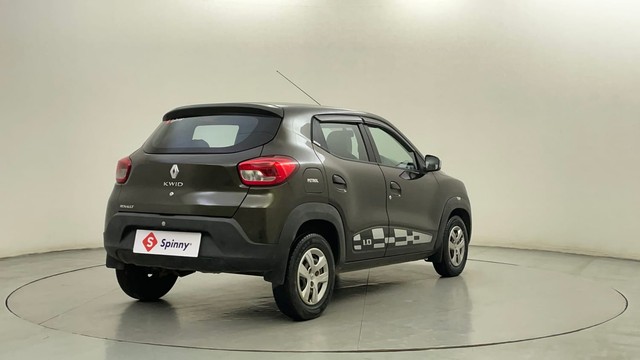Second-hand 2017 Renault KWID 1.0 RXT AMT for sale in Bangalore-3