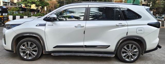 Second-hand 2025 Toyota Innova Hycross VX 7STR Hybrid for sale in Mumbai-3