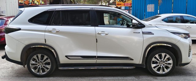 Second-hand 2025 Toyota Innova Hycross VX 7STR Hybrid for sale in Mumbai-5