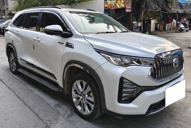 Second-hand 2025 Toyota Innova Hycross VX 7STR Hybrid for sale in Mumbai-6