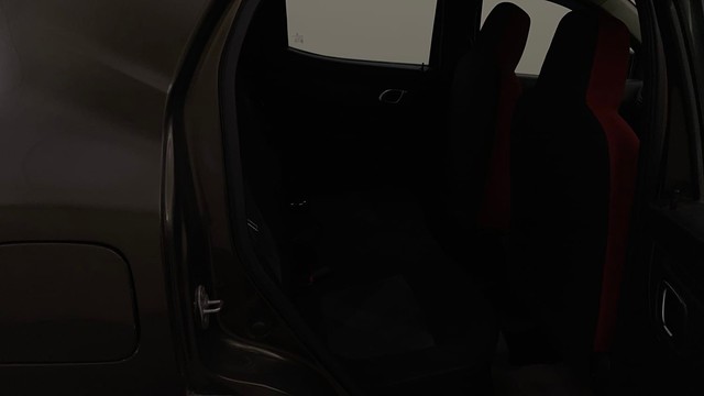 Second-hand 2020 Renault KWID 1.0 RXT AMT Opt for sale in Bangalore-23