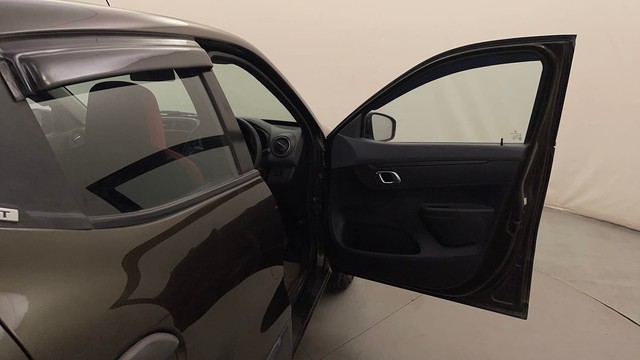 Second-hand 2020 Renault KWID 1.0 RXT AMT Opt for sale in Bangalore-16