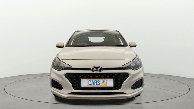 Second-hand 2018 Hyundai i20 Petrol CVT Magna Executive for sale in New Delhi-7