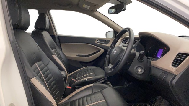 Second-hand 2018 Hyundai i20 Petrol CVT Magna Executive for sale in New Delhi-15