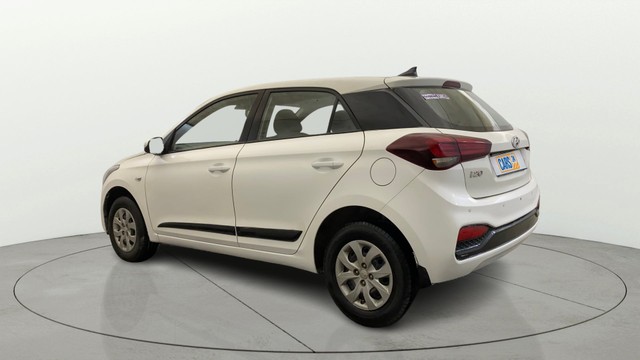 Second-hand 2018 Hyundai i20 Petrol CVT Magna Executive for sale in New Delhi-4