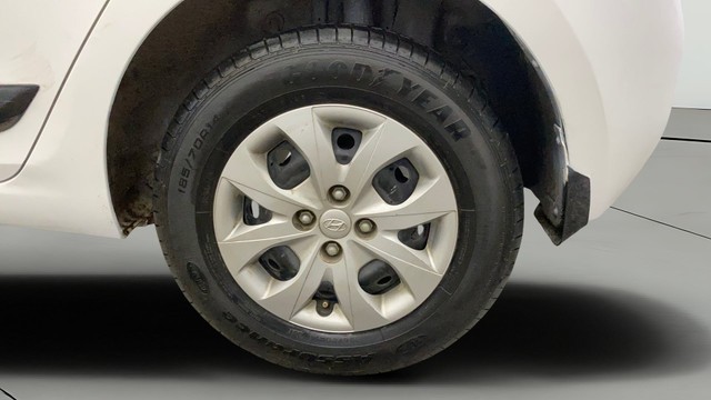 Second-hand 2018 Hyundai i20 Petrol CVT Magna Executive for sale in New Delhi-26