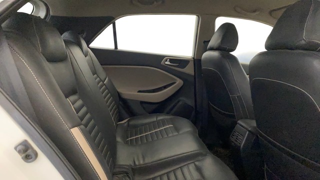 Second-hand 2018 Hyundai i20 Petrol CVT Magna Executive for sale in New Delhi-16