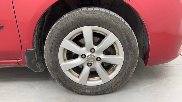 Second-hand 2012 Nissan Sunny XV for sale in Pune-17