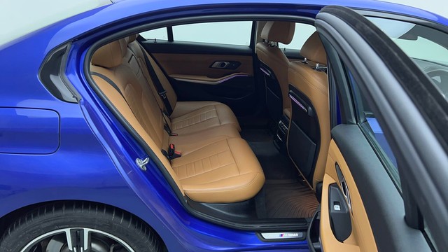 Second-hand 2021 BMW 3 Series Long Wheelbase 330Li M Sport First Edition for sale in Gurgaon-34