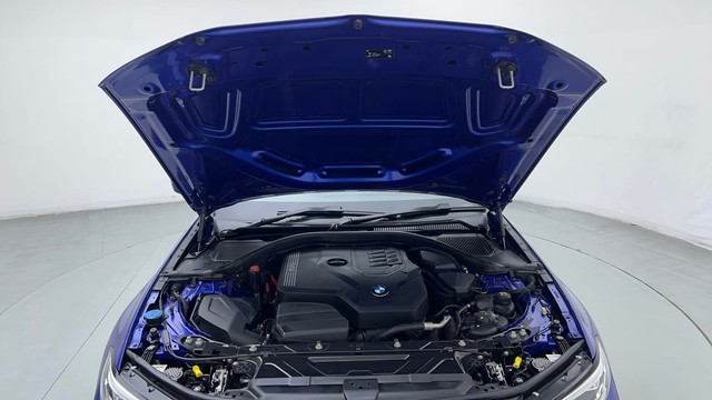 Second-hand 2021 BMW 3 Series Long Wheelbase 330Li M Sport First Edition for sale in Gurgaon-8