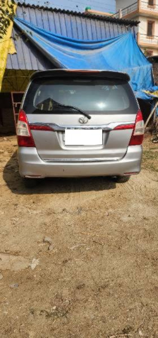Second-hand 2015 Toyota Innova 2.5 G (Diesel) 7 Seater BS IV for sale in Barabanki-1
