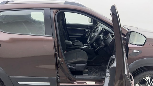 Second-hand 2021 Renault Kiger RXZ Turbo CVT for sale in New Delhi-15