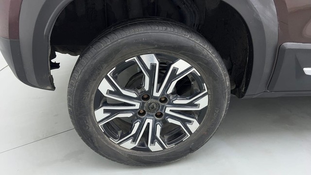 Second-hand 2021 Renault Kiger RXZ Turbo CVT for sale in New Delhi-18