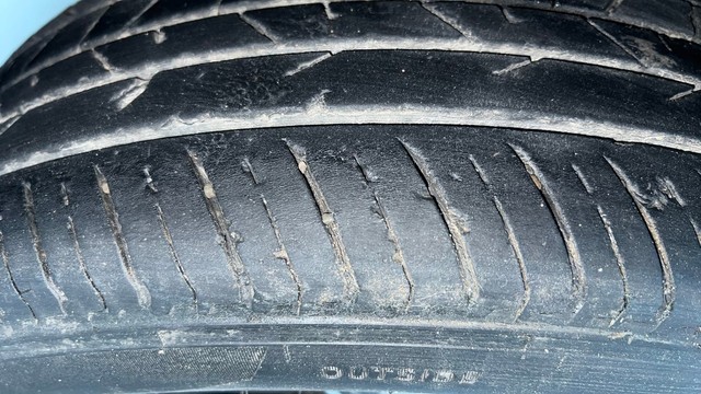 Second-hand 2021 Renault Kiger RXZ Turbo CVT for sale in New Delhi-23