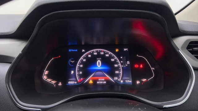 Second-hand 2021 Renault Kiger RXZ Turbo CVT for sale in New Delhi-13