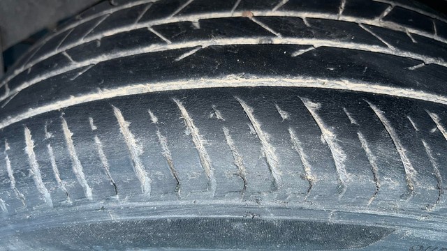 Second-hand 2021 Renault Kiger RXZ Turbo CVT for sale in New Delhi-39