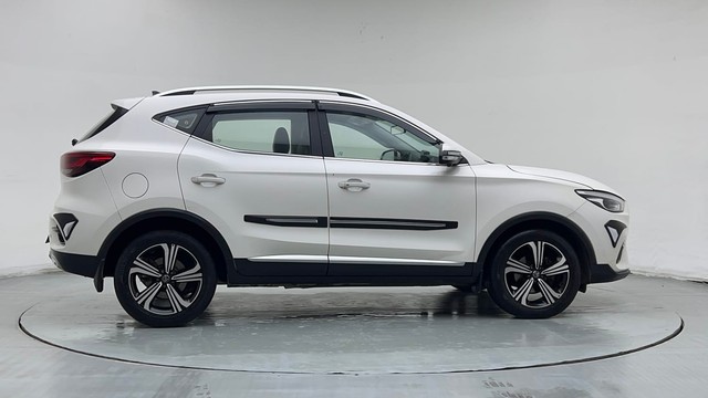 Second-hand 2022 MG Astor Sharp CVT BSVI for sale in New Delhi-2