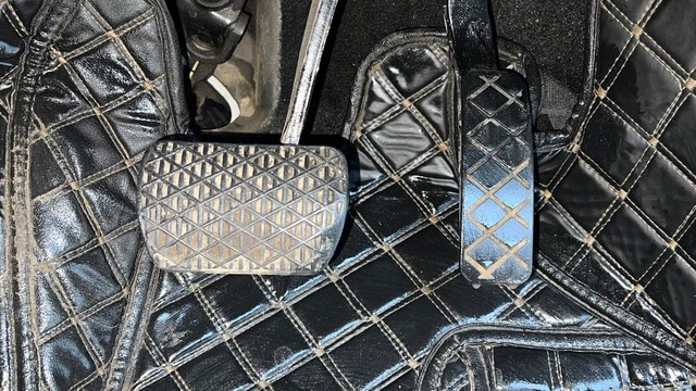 Second-hand 2022 MG Astor Sharp CVT BSVI for sale in New Delhi-14