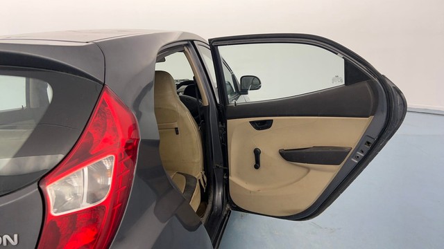 Second-hand 2016 Hyundai EON Era for sale in Lucknow-28