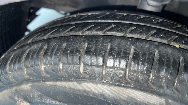 Second-hand 2016 Hyundai EON Era for sale in Lucknow-25